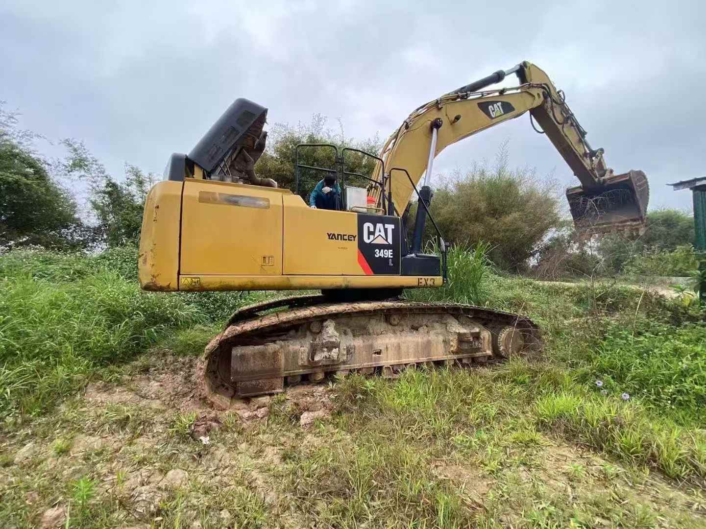 Used Caterpillar 349E Excavator 2016 Model / 2