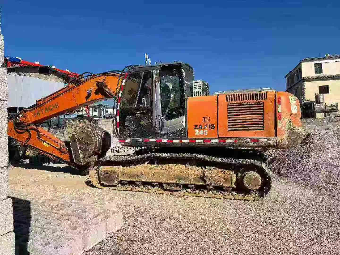 Used Hitachi EX210 Excavator 2012 Model / 4