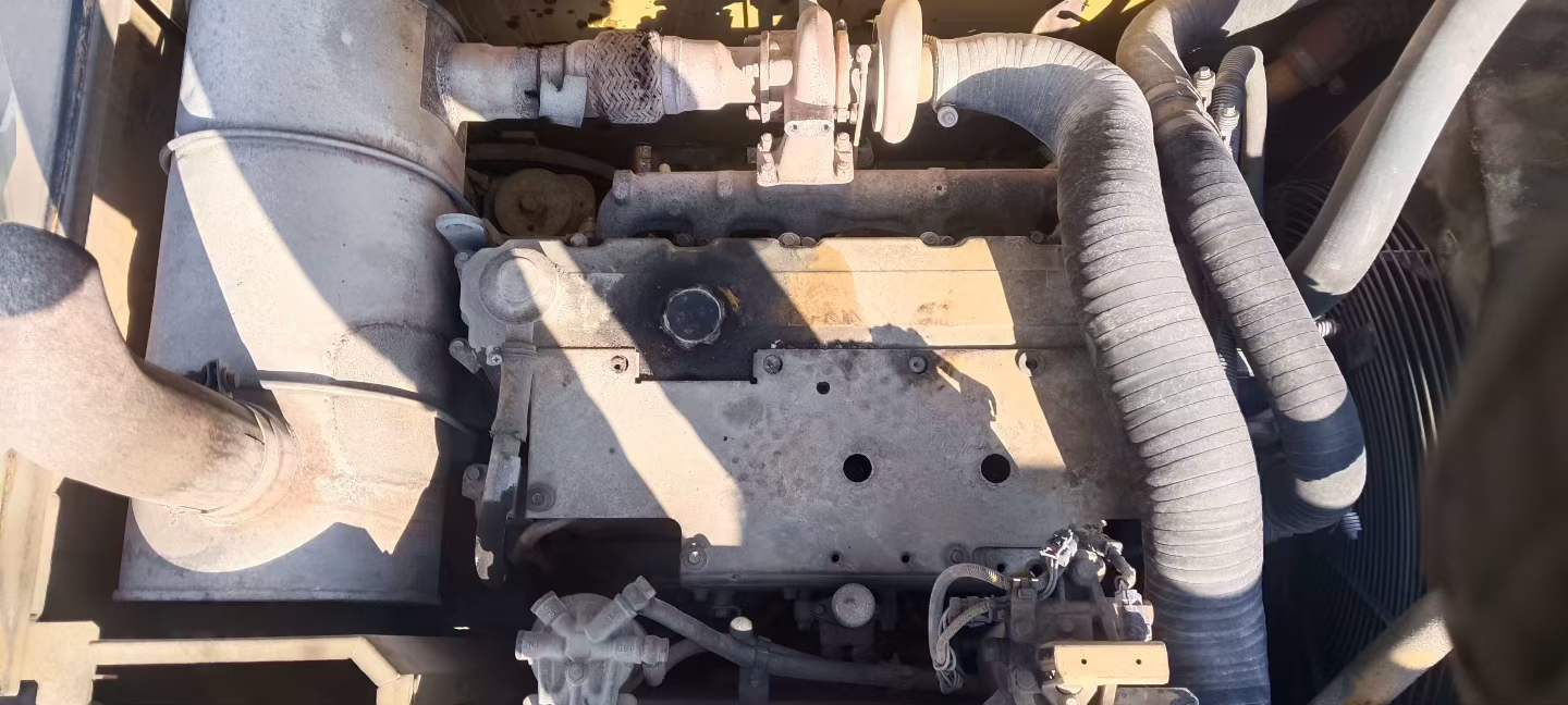 Used Caterpillar 323 Excavator 2016 Model / 4