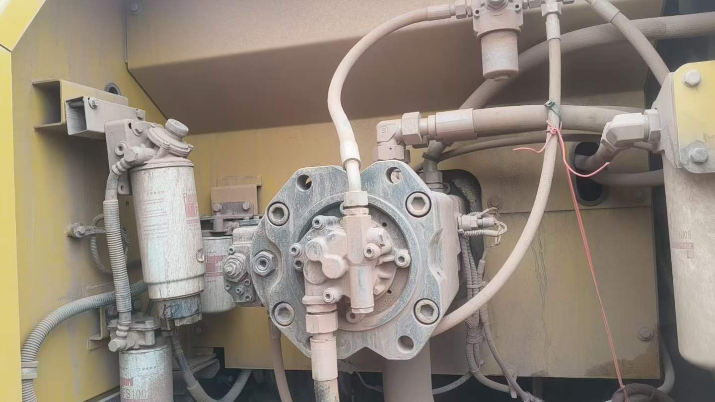 Used XCMG XE335GK Excavator 2021 Model / 7