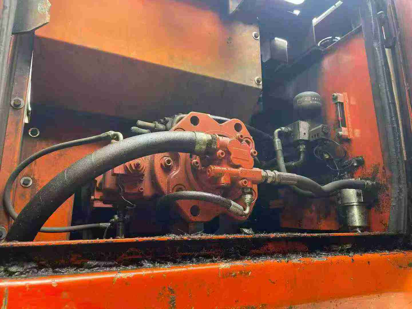 Used Doosan DH220-5 Excavator 2016 Model / 7