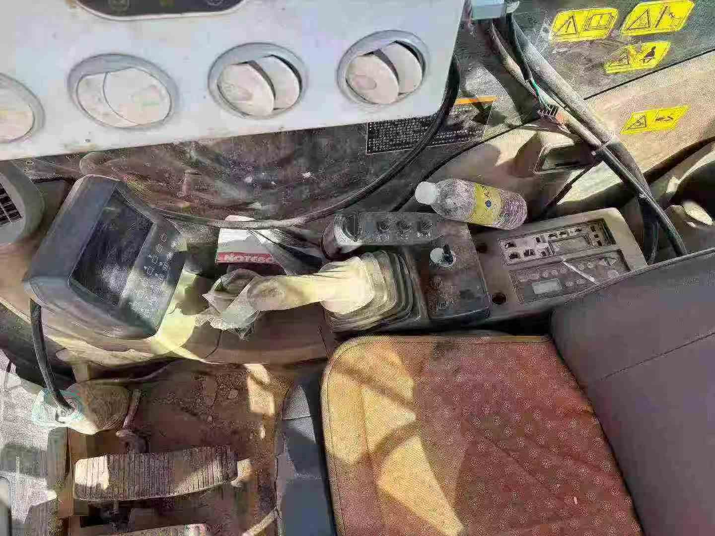 Used Hitachi EX210 Excavator 2012 Model / 8