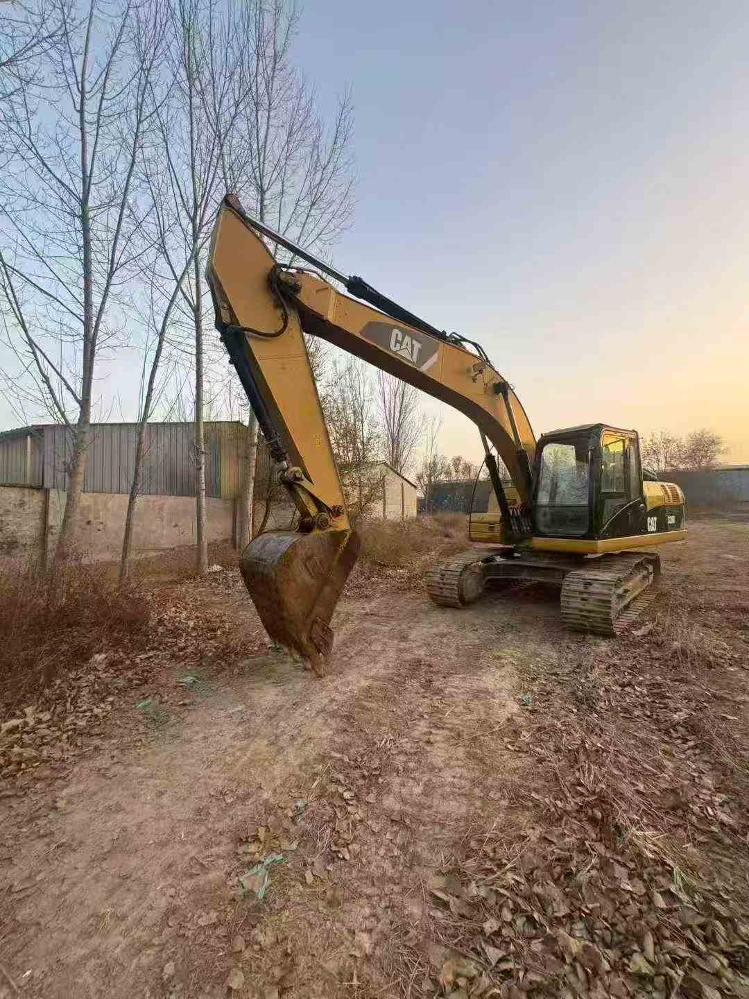 Used Caterpillar CT20 Excavator 2012 Model / 2