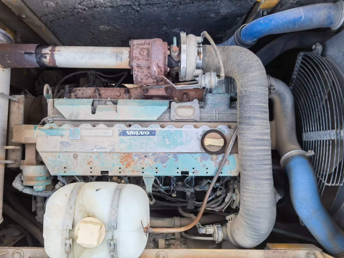 Used Volvo EW210C Excavator 2016 Model / 5