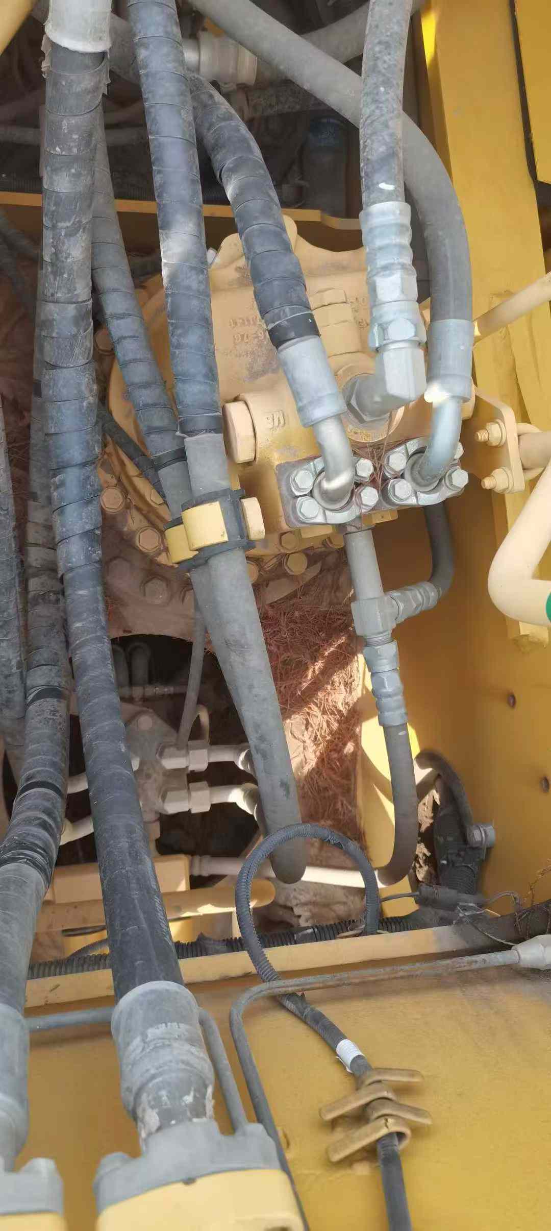 Used Komatsu PC200-8 Excavator 2020 Model / 8