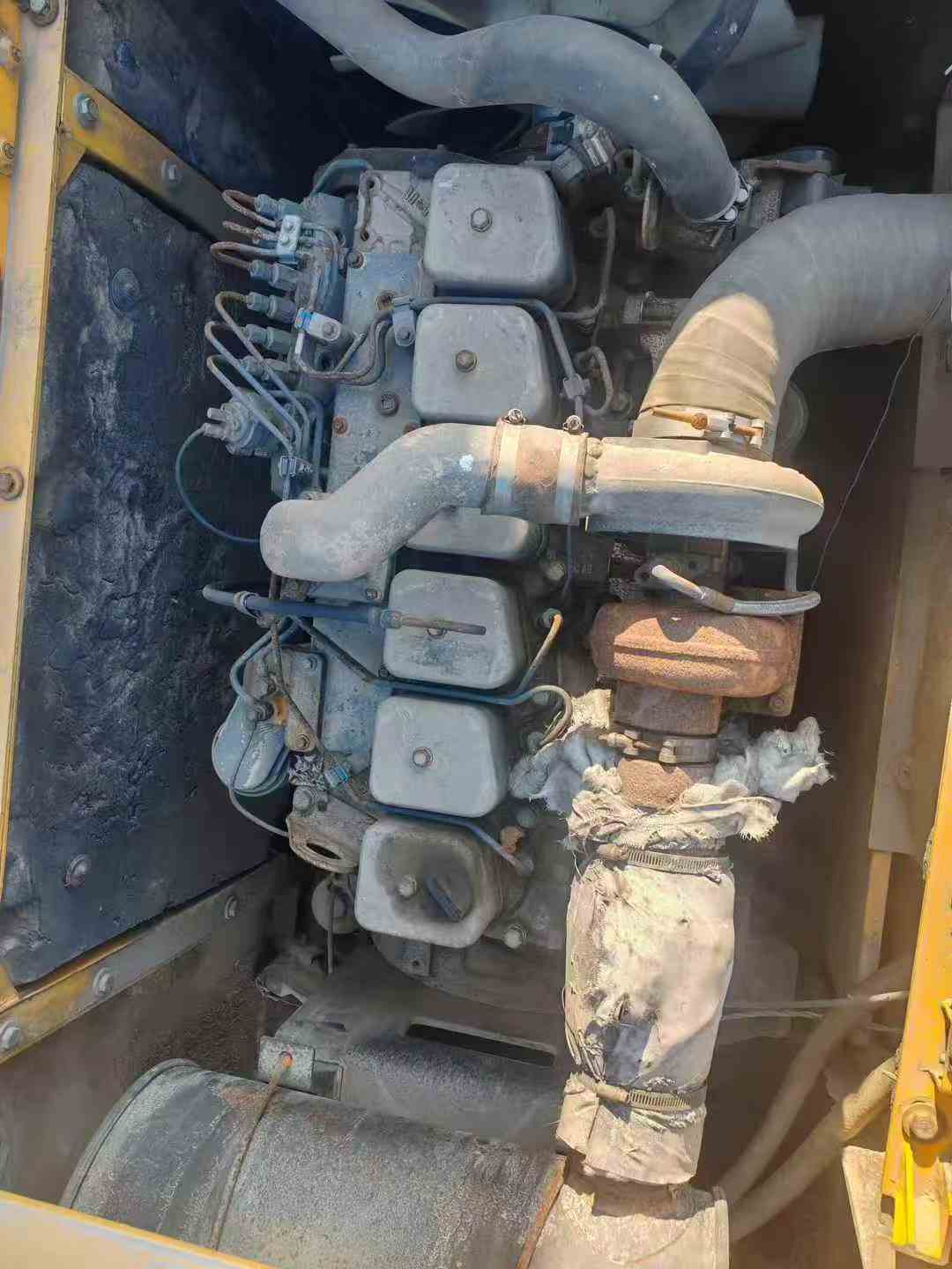 Used Volvo EW210C Excavator 2016 Model / 4