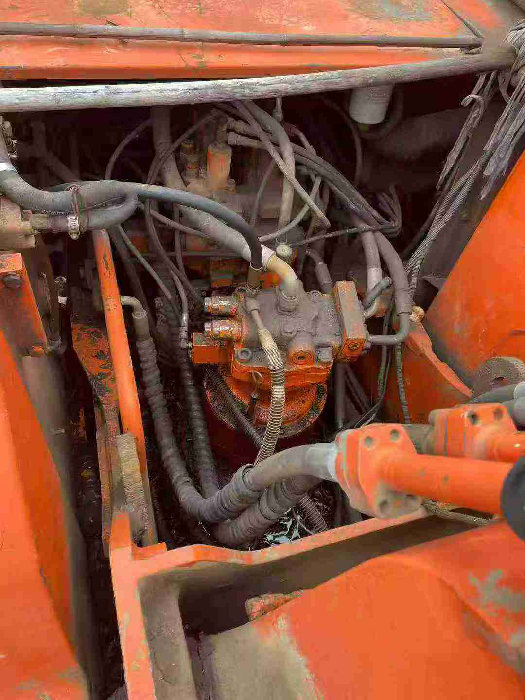 Used Doosan DH220-5 Excavator 2016 Model / 3