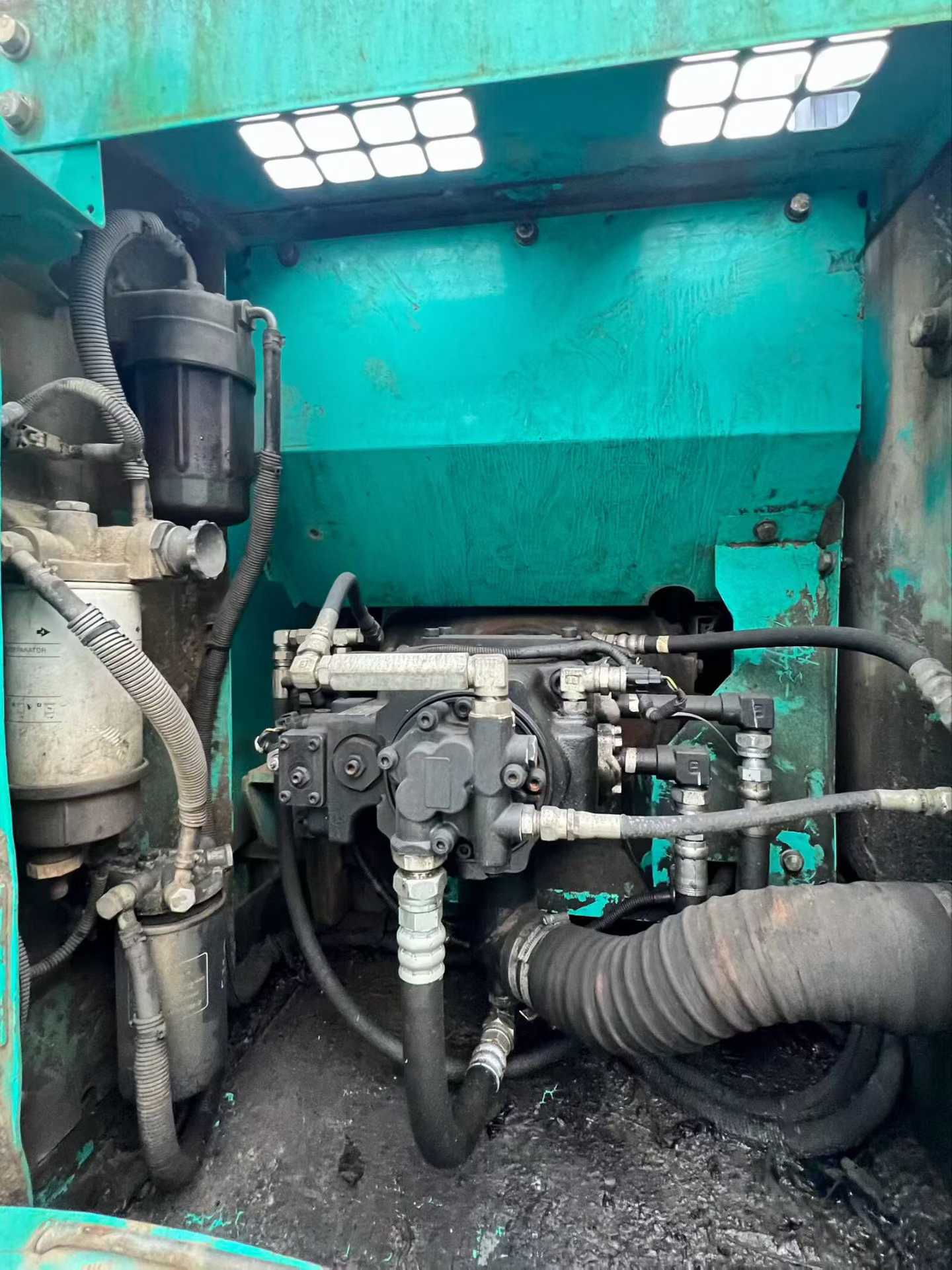 Used Kobelco SK130-8 Excavator 2011 Model / 8