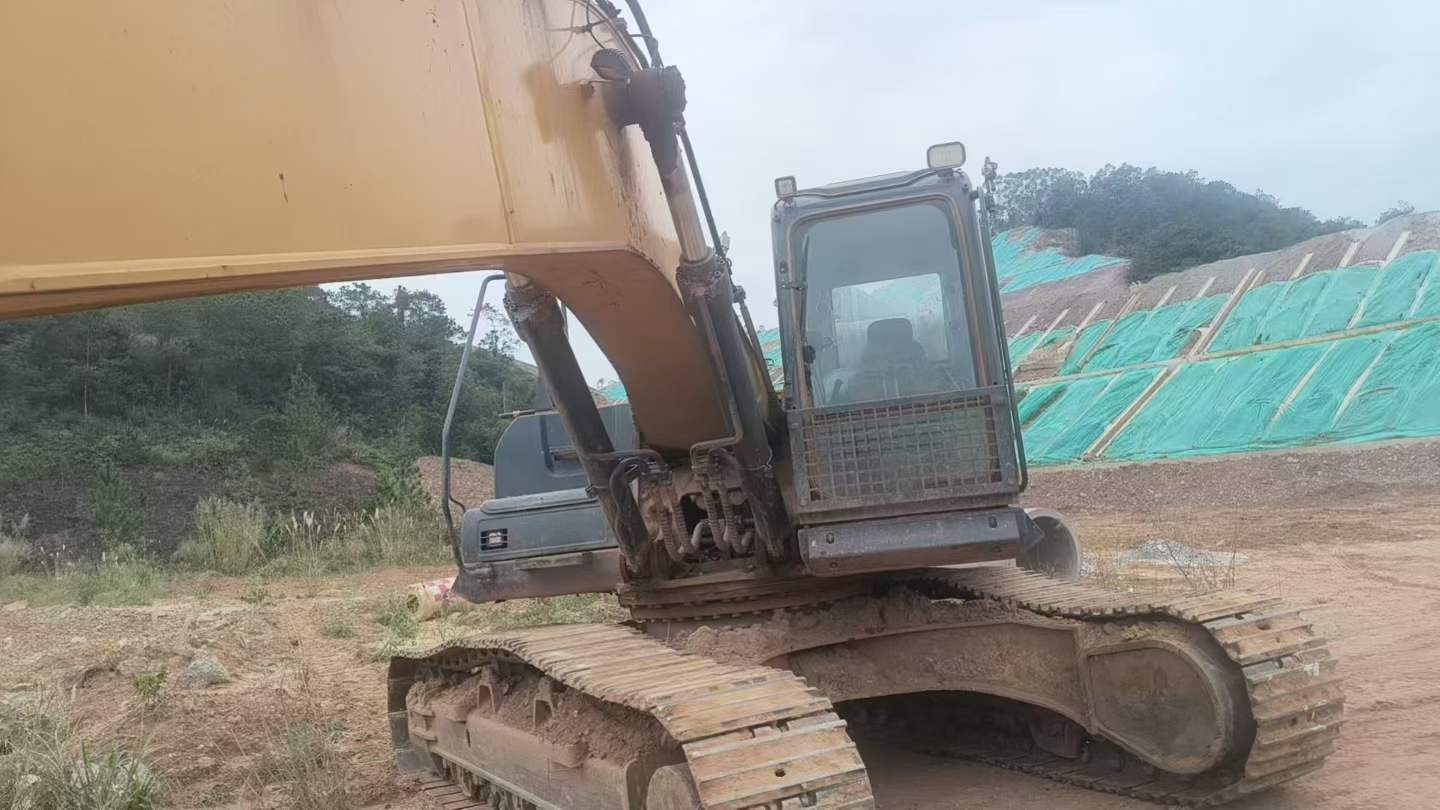Used XCMG XE335GK Excavator 2021 Model / 6