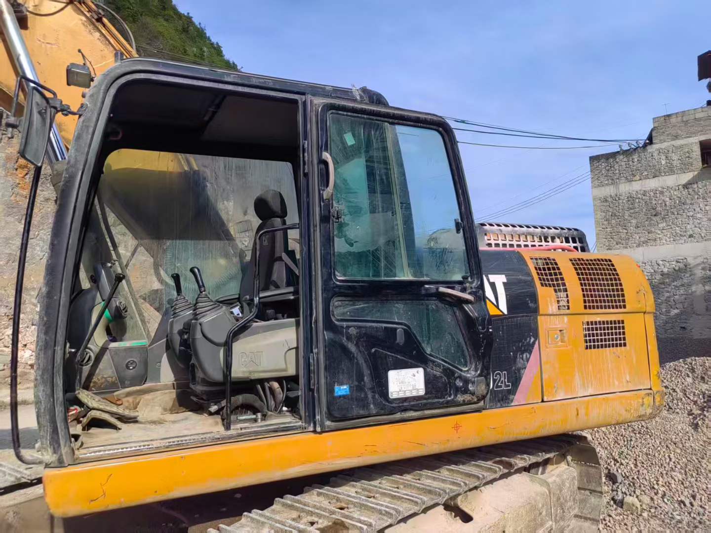 Used Caterpillar 326DL Excavator 2016 Model / 8