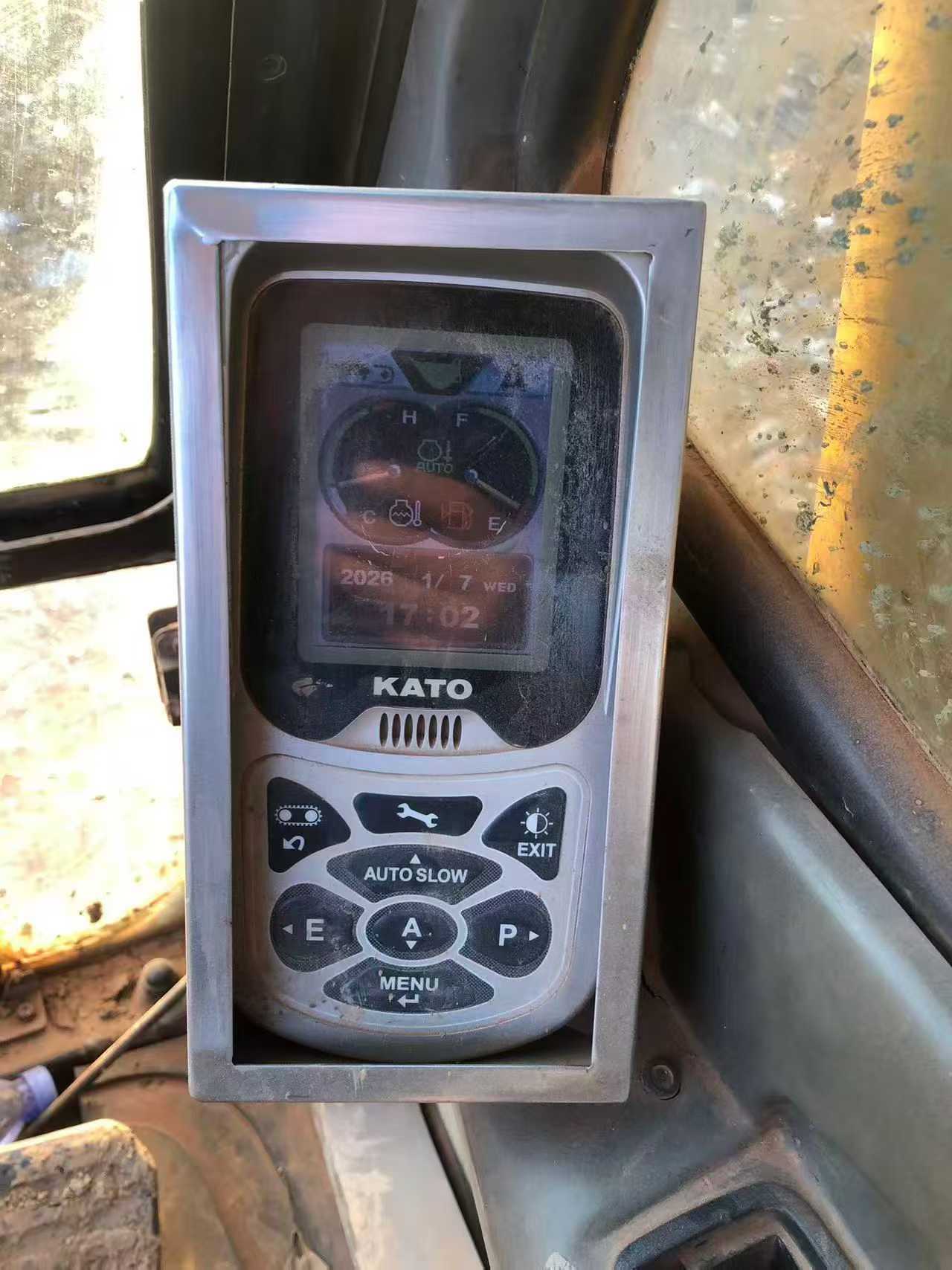 Used Kato HD820 Excavator 2012 Model / 9