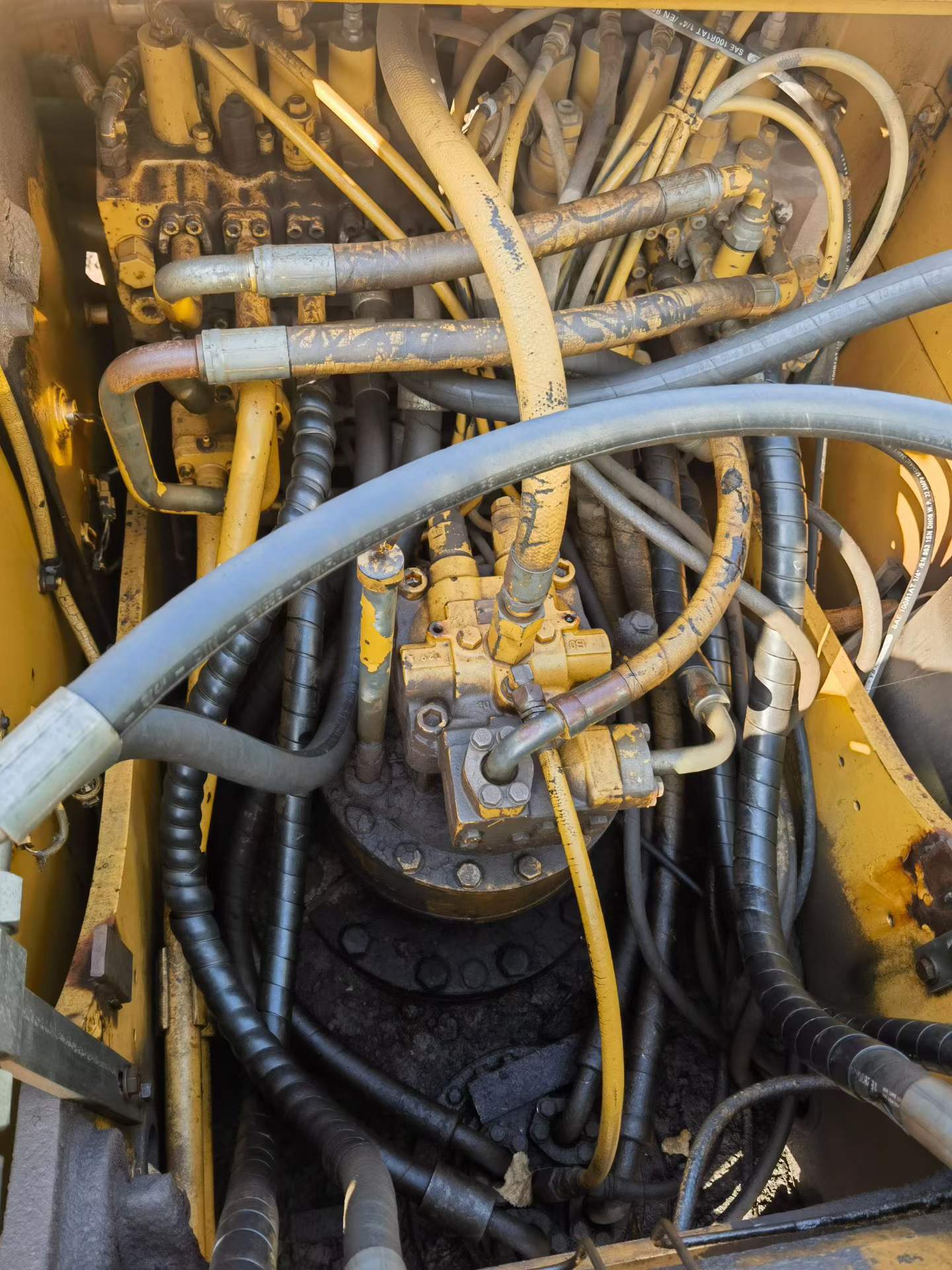 Used Caterpillar 320D Excavator 2011 Model / 5