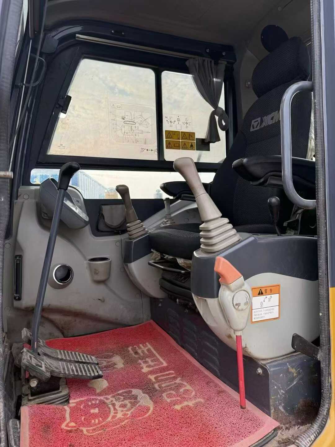 Used XCMG ZL60G Excavator 2019 Model / 4