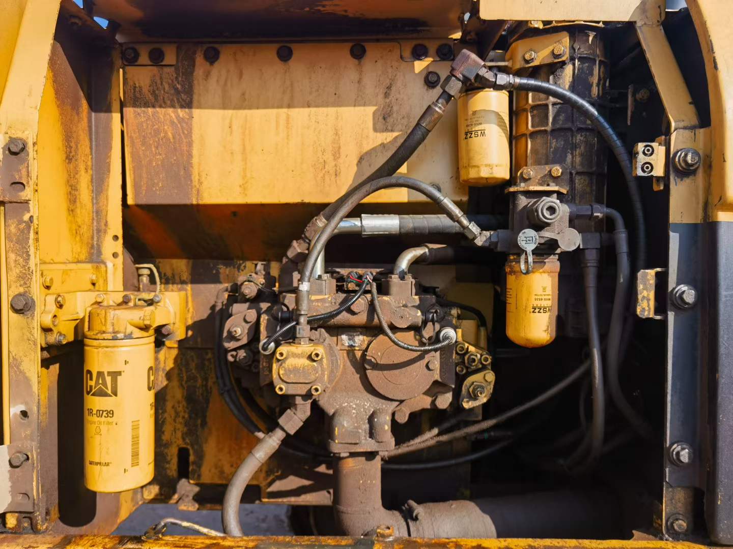 Used Caterpillar 320D Excavator 2011 Model / 6