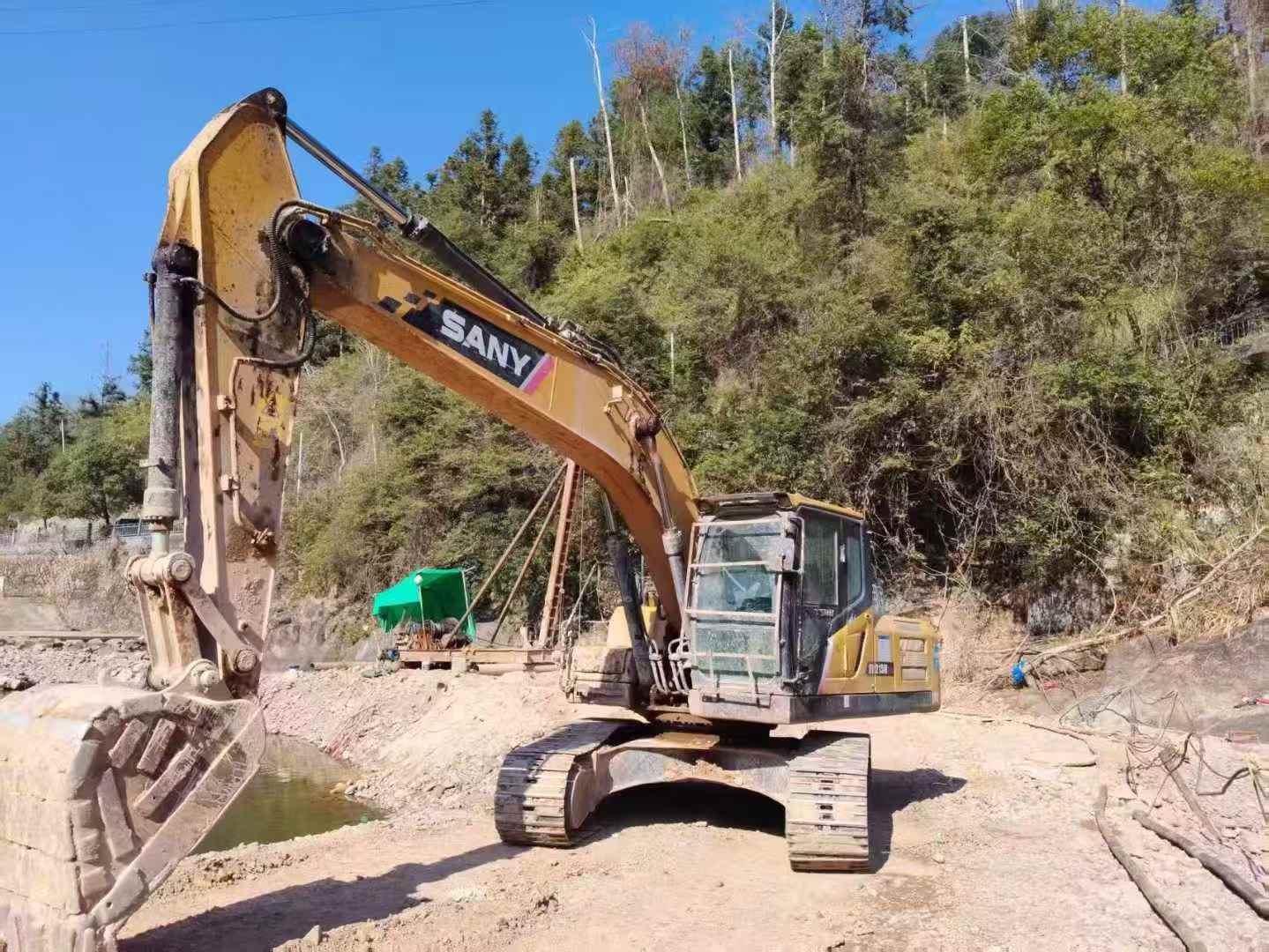 Used Sany SY215W Excavator 2021 Model / 4