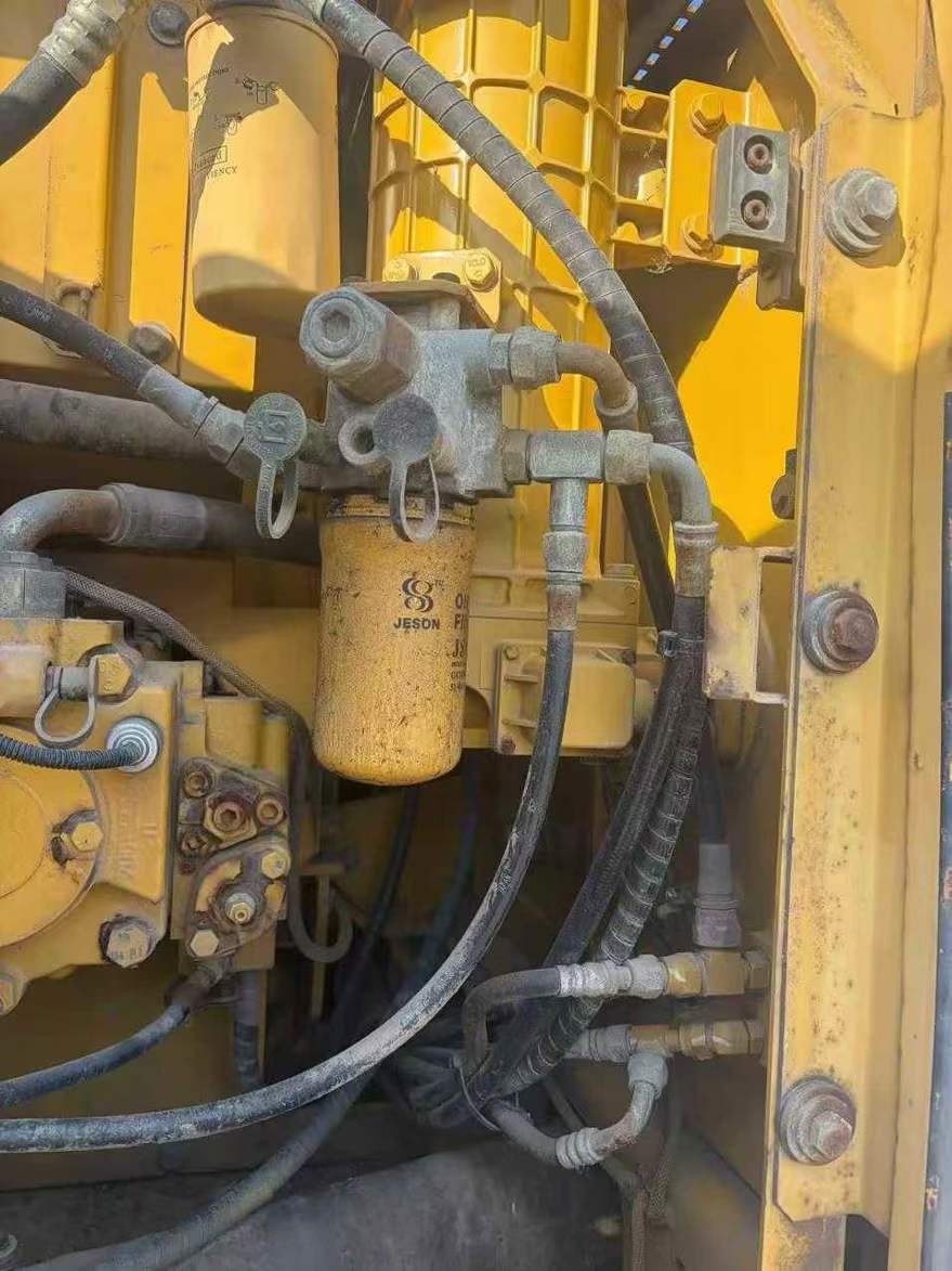 Used Caterpillar CT20 Excavator 2005 Model / 4