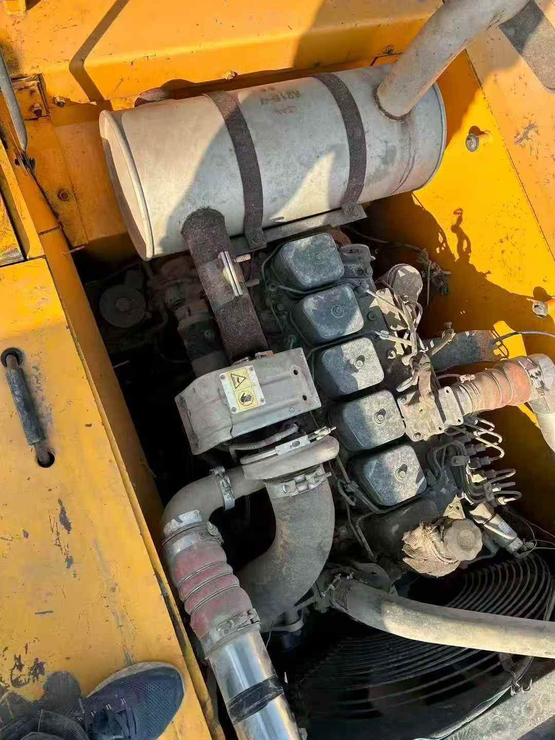 Used Hyundai R225-7 Excavator 2016 Model / 4