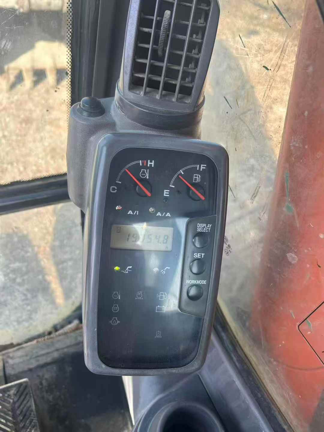 Used Hitachi ZX120 Excavator 2010 Model / 8