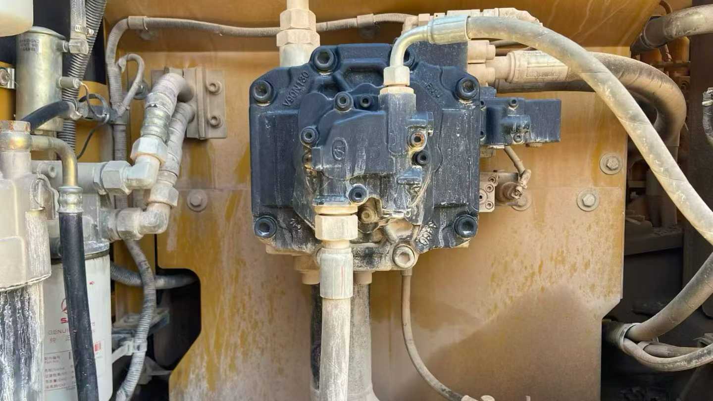 Used Sany SY215W Excavator 2021 Model / 3