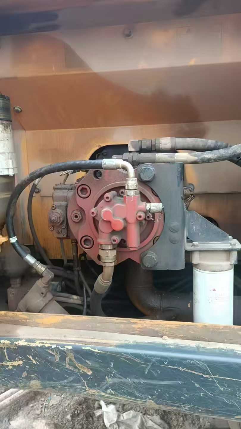 Used Hyundai R215VSN Excavator 2016 Model / 5