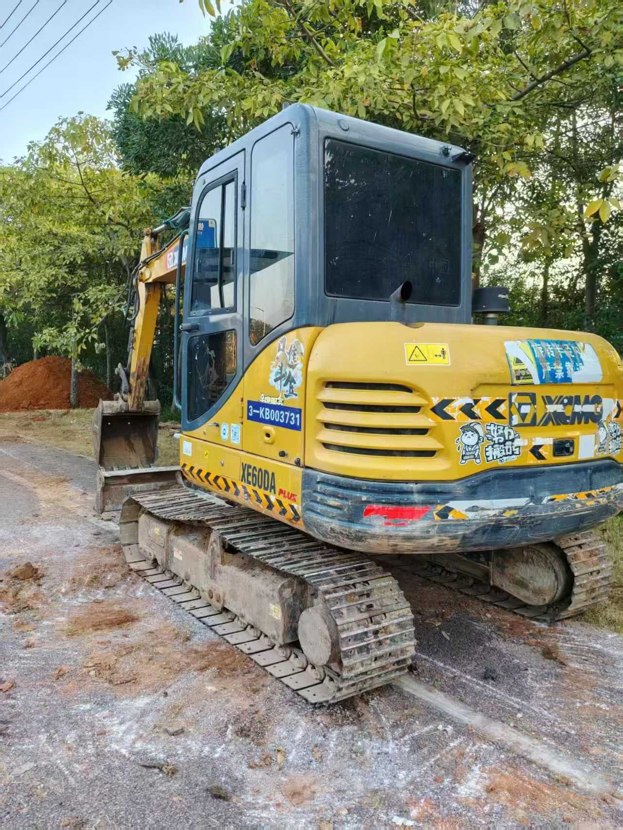 Used XCMG ZL60G Excavator 2022 Model / 3