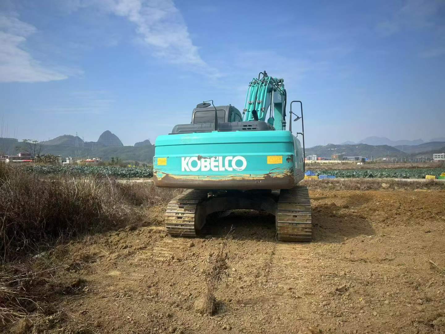 Used Kobelco SK200 Excavator 2013 Model / 3
