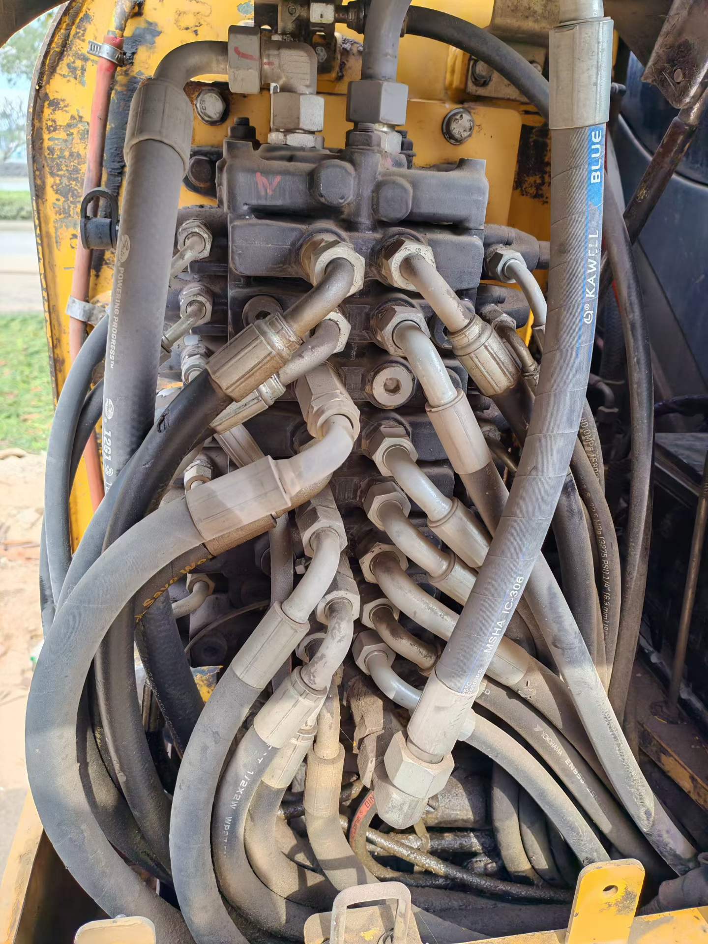 Used XCMG ZL60G Excavator 2017 Model / 5