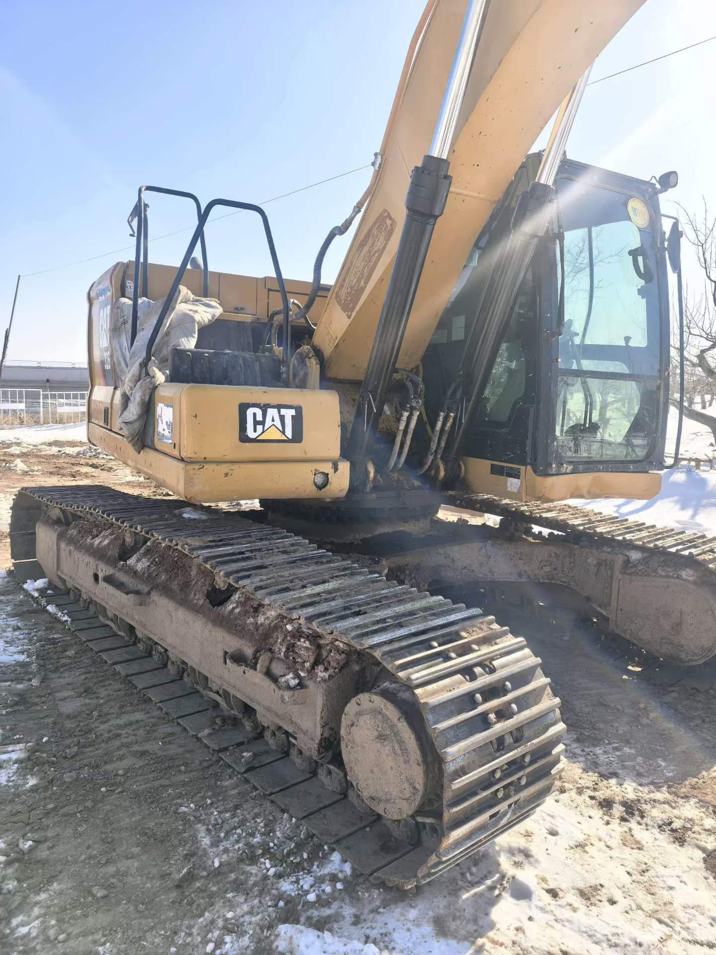 Used Caterpillar 323 Excavator 2018 Model / 4