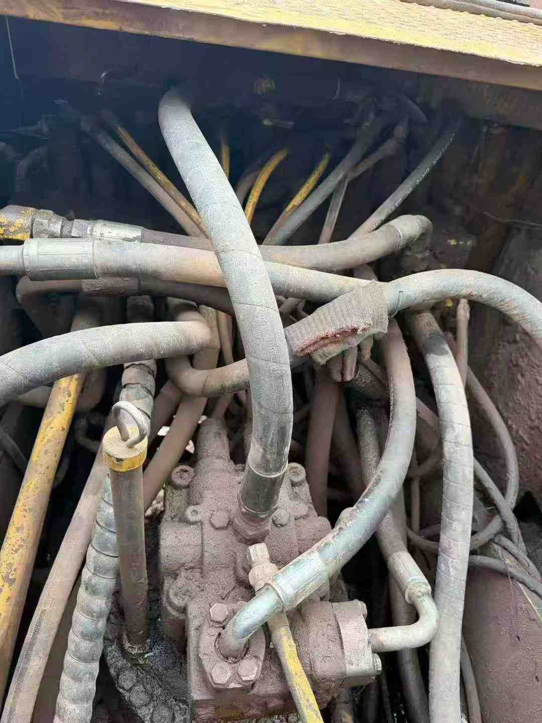 Used Caterpillar CT20 Excavator 2016 Model / 5