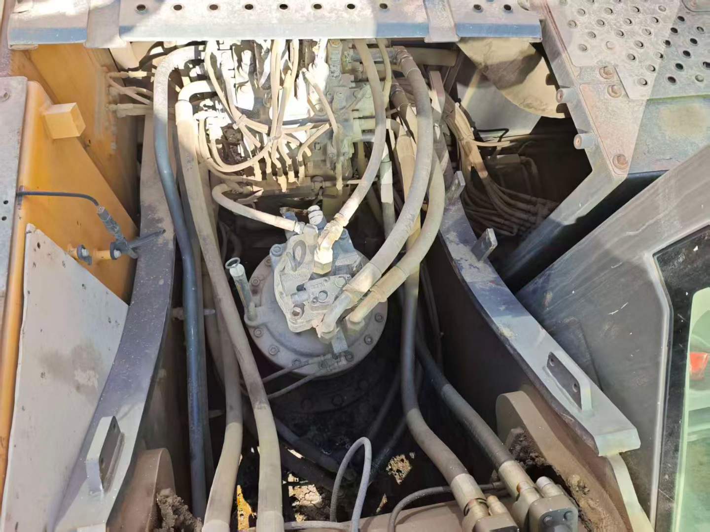 Used Volvo EW50 Excavator 2018 Model / 5