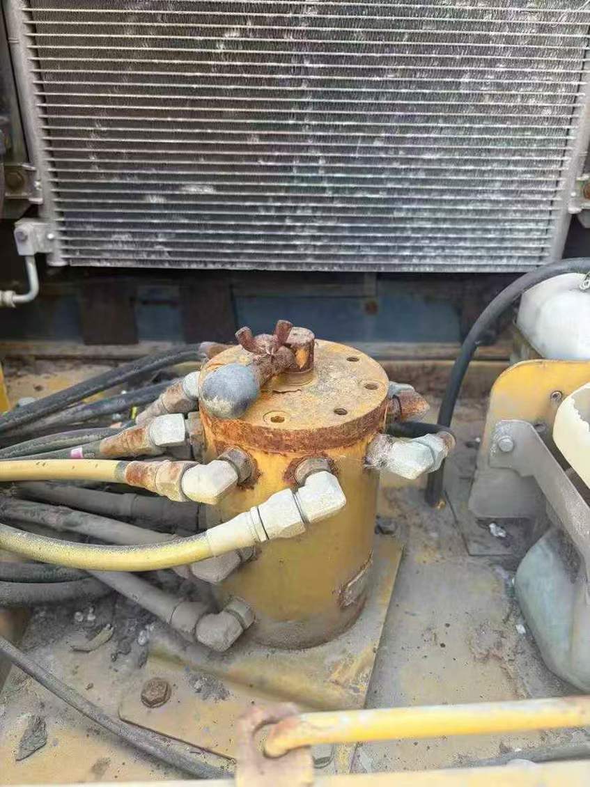 Used Caterpillar CT20 Excavator 2005 Model / 6