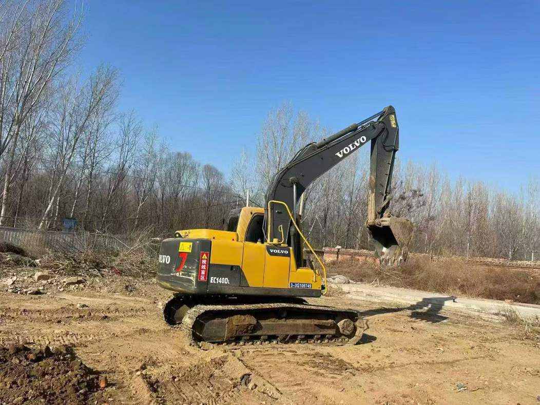 Used Volvo EC140DL Excavator 2016 Model / 2