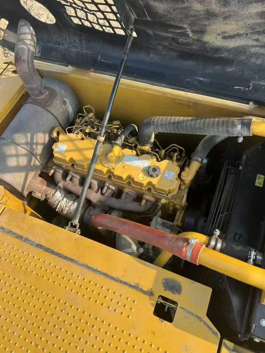 Used Caterpillar 323D2L Excavator 2016 Model / 3