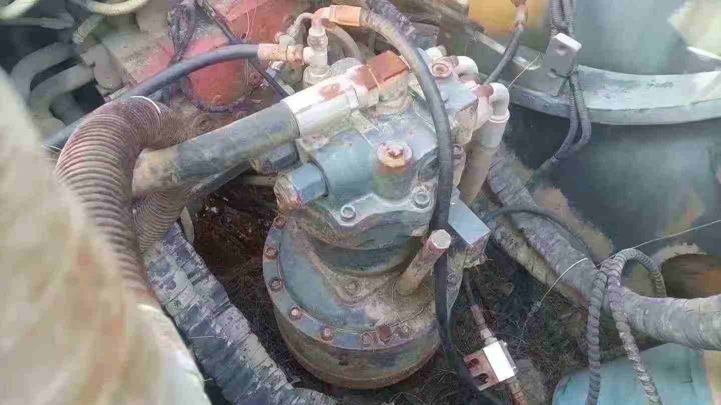 Used Hyundai R395LVS Excavator 2016 Model / 4