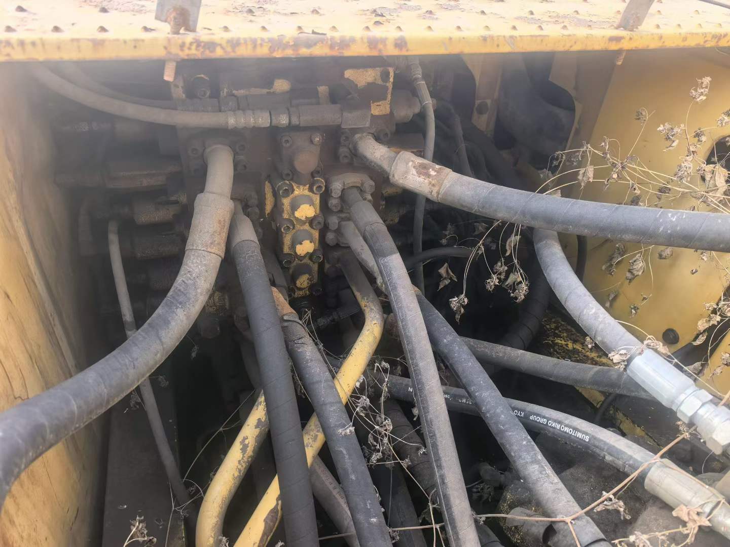 Used Komatsu PC200-8 Excavator 2011 Model / 2