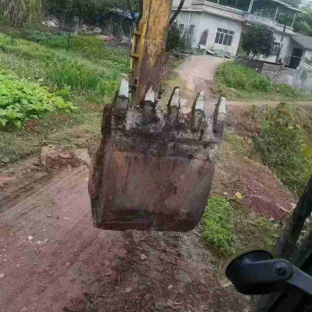 Used Sany SY135 Excavator 2018 Model / 6