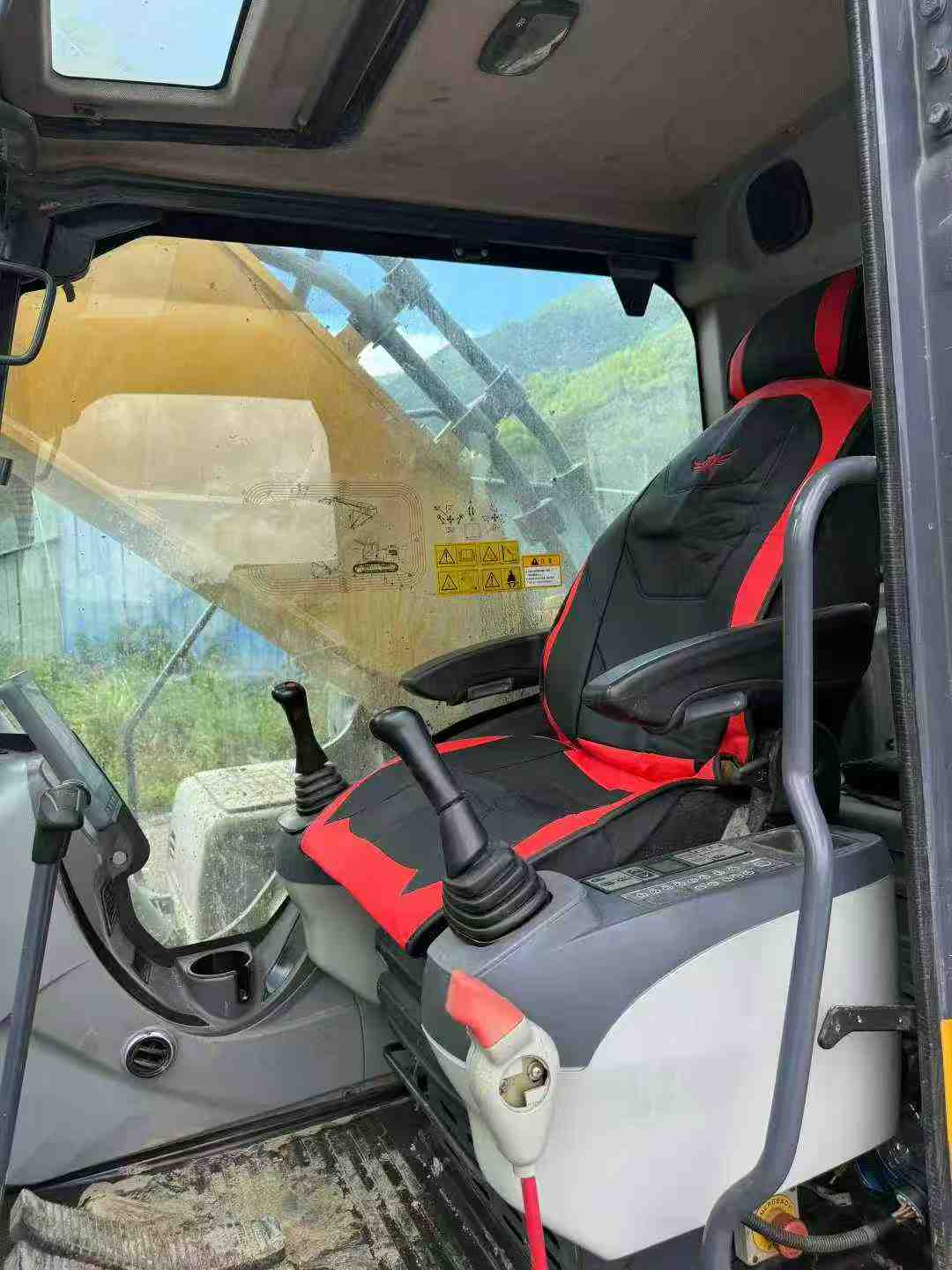 Used XCMG XE490KS Excavator 2021 Model / 9