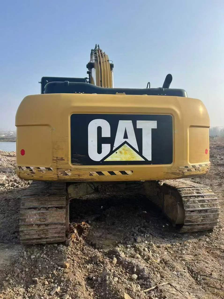 Used Caterpillar 323D2L Excavator 2016 Model / 4