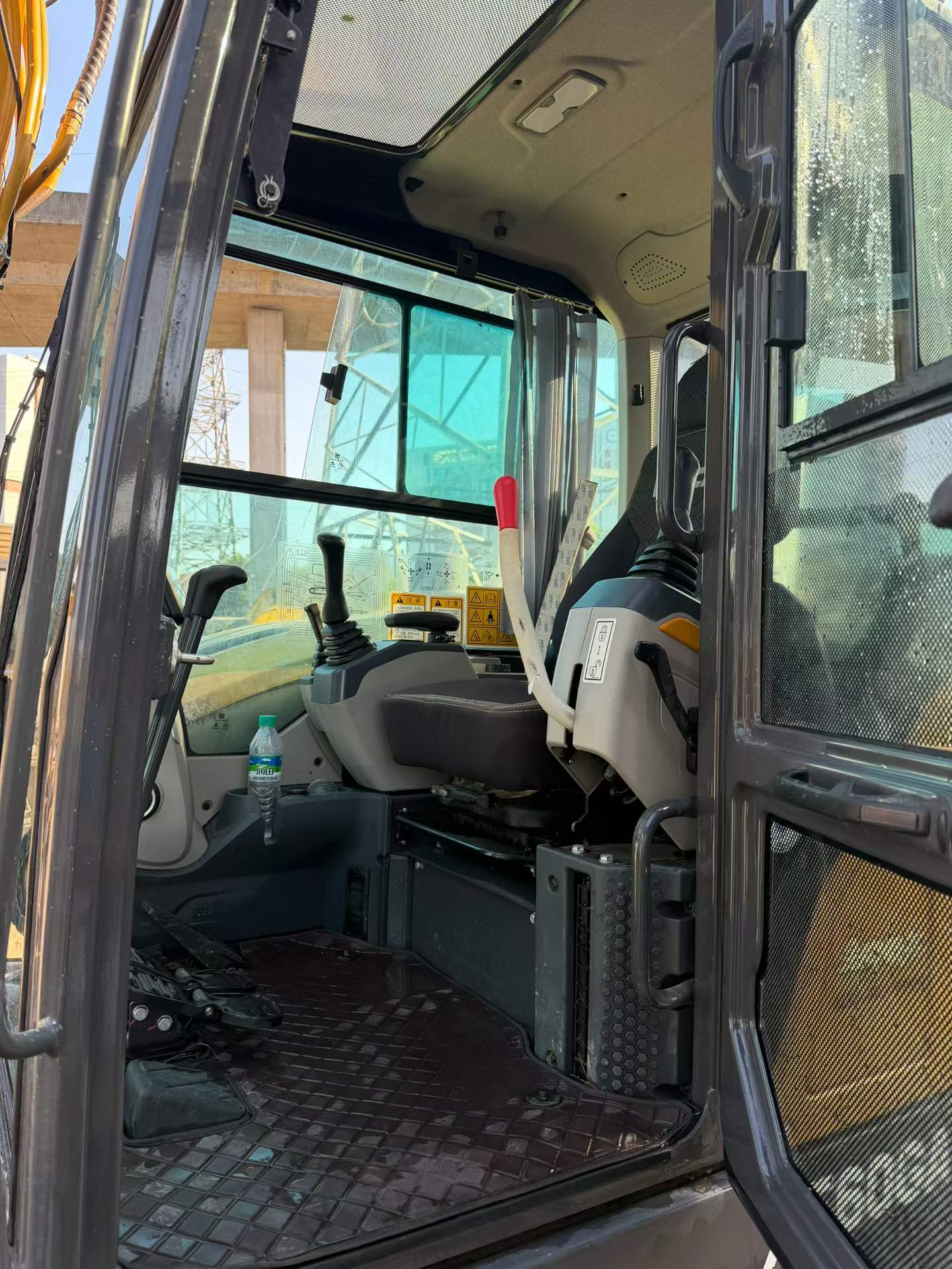 Used XCMG XE60 Excavator 2023 Model / 3