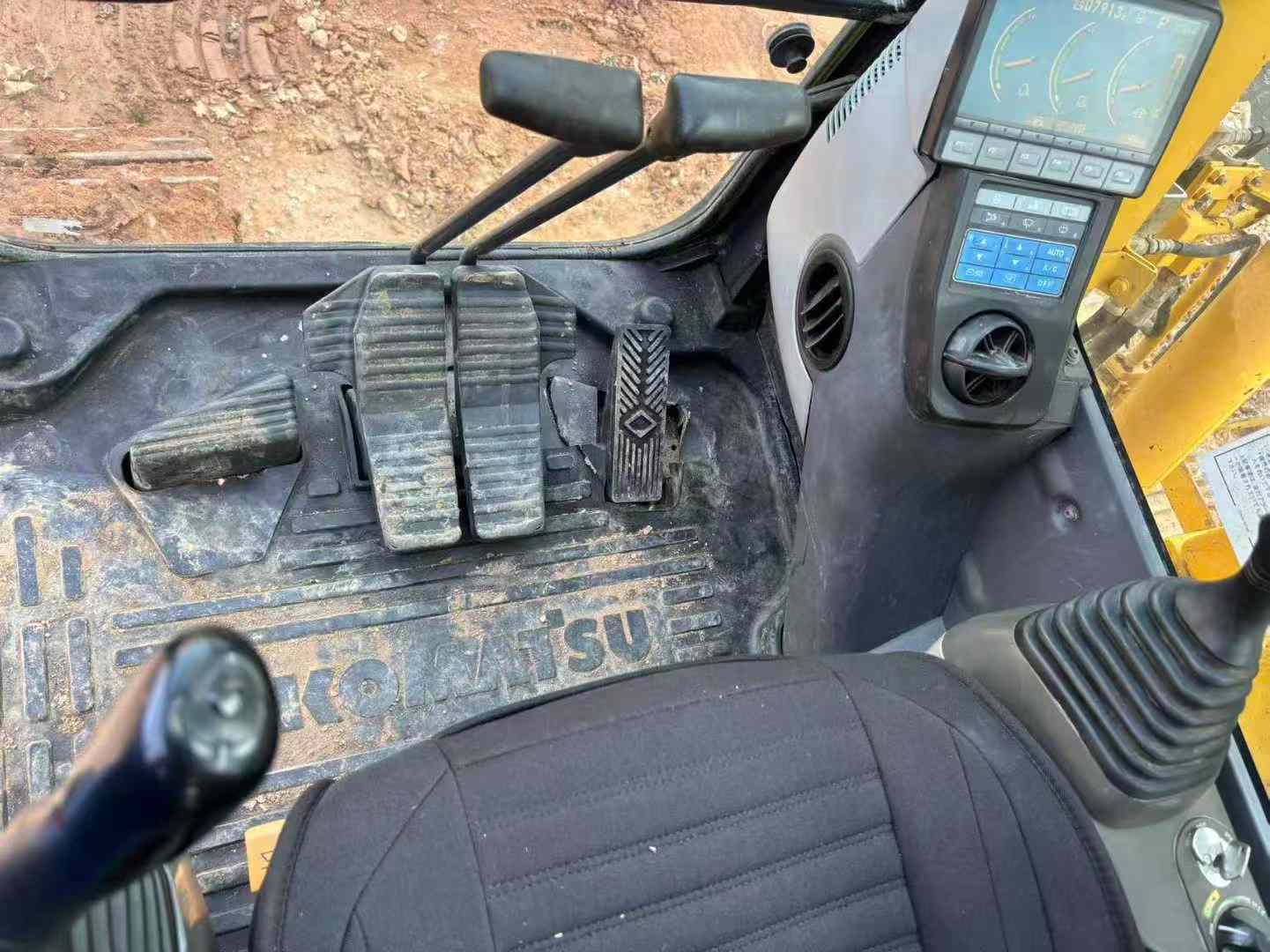 Used Komatsu PC120-8 Excavator 2016 Model / 2