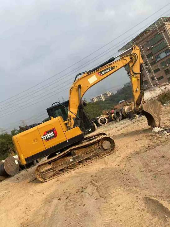 Buy Sany SY125H Used Excavator / 1