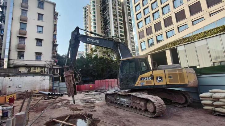 Buy JohnDeere E240 Used Excavator / 1