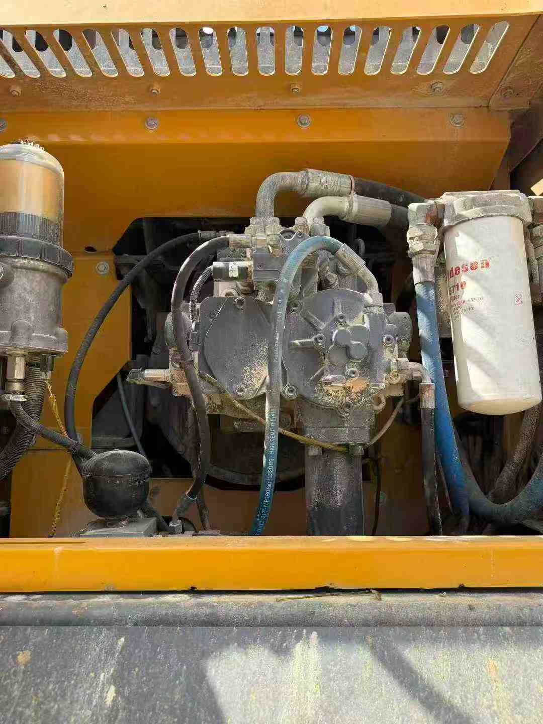 Used XCMG XE490KS Excavator 2021 Model / 8