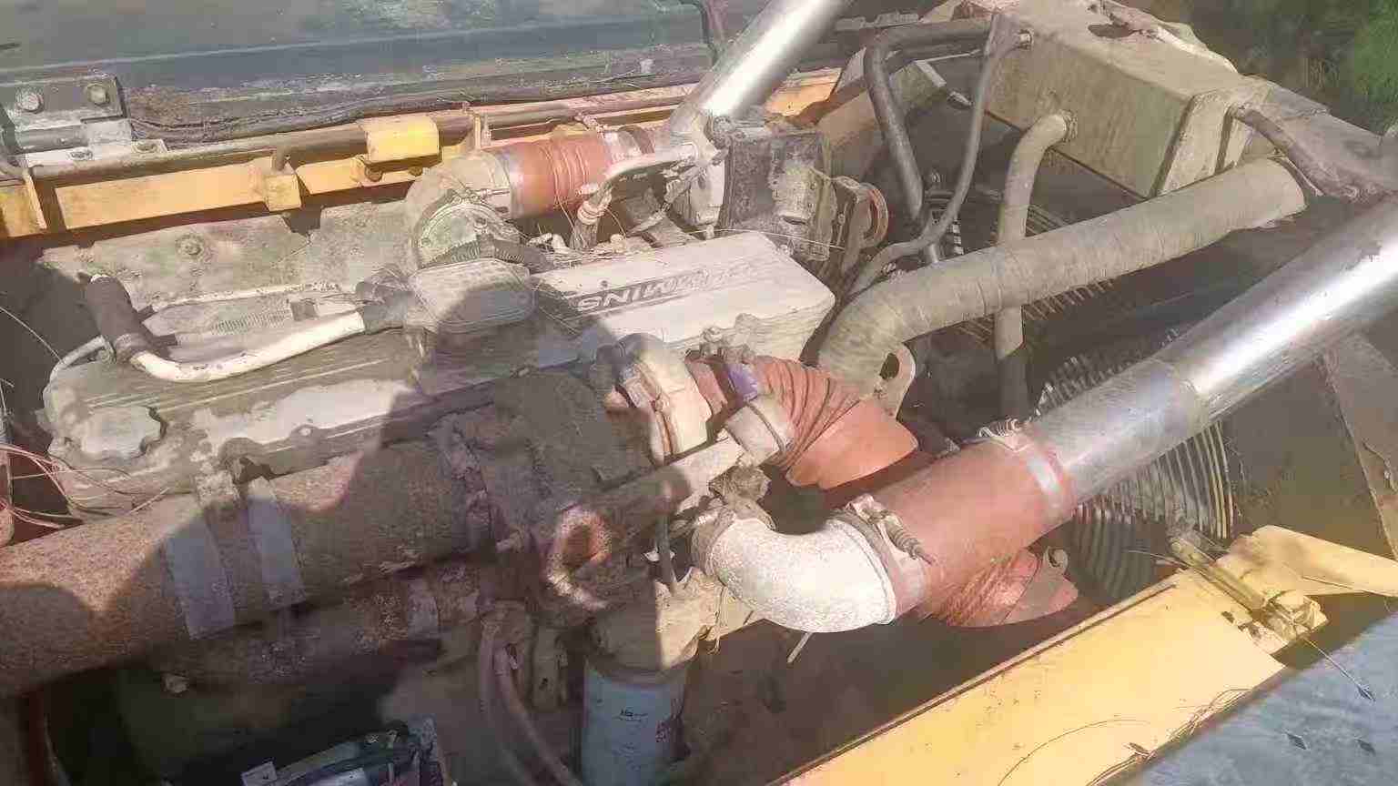 Used Hyundai R395LVS Excavator 2016 Model / 3