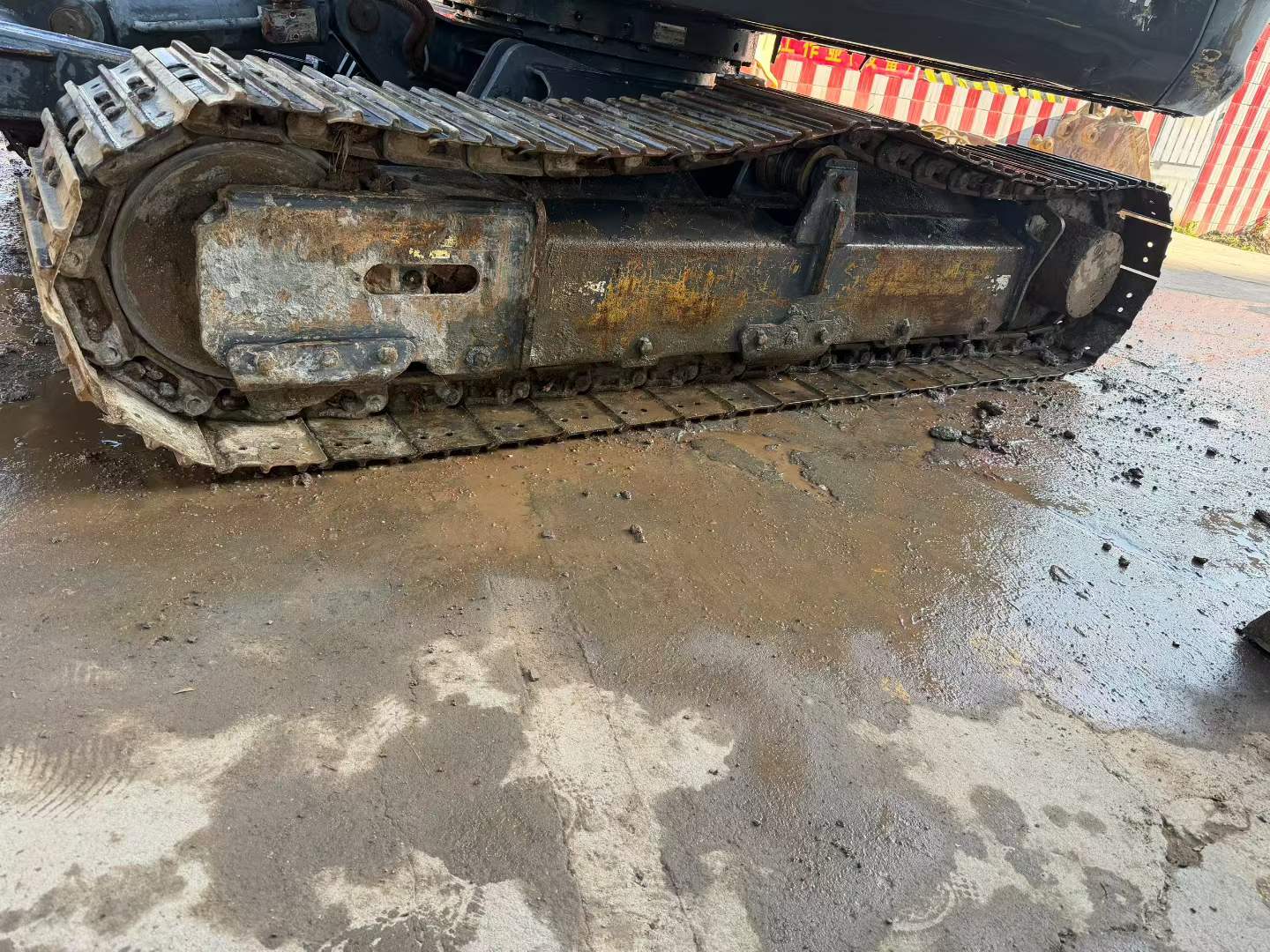 Used XCMG XE60 Excavator 2023 Model / 4