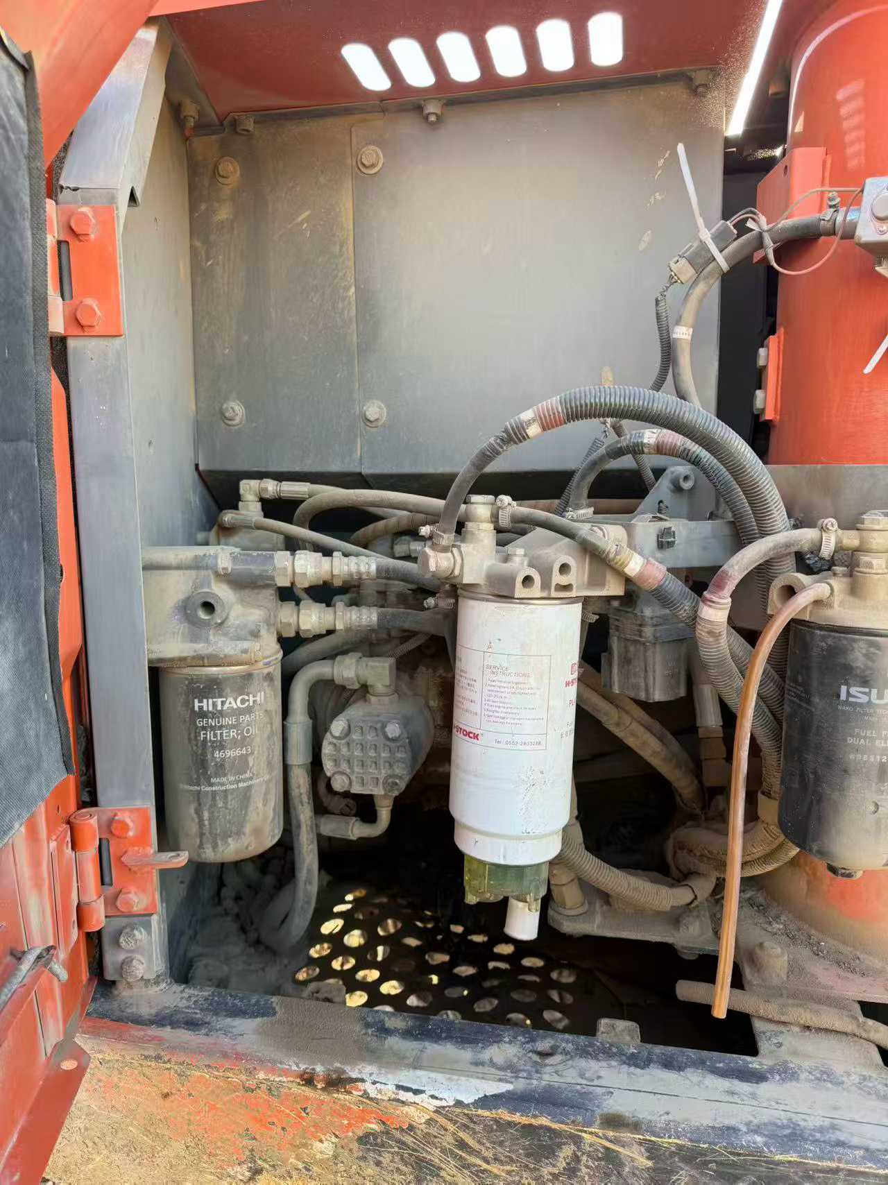 Used Hitachi ZX130-5A Excavator 2016 Model / 3