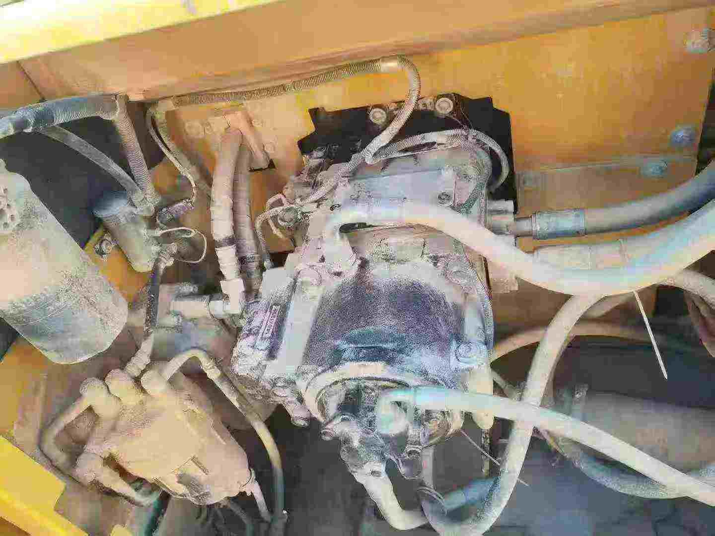 Used Sany SY235H Excavator 2022 Model / 4