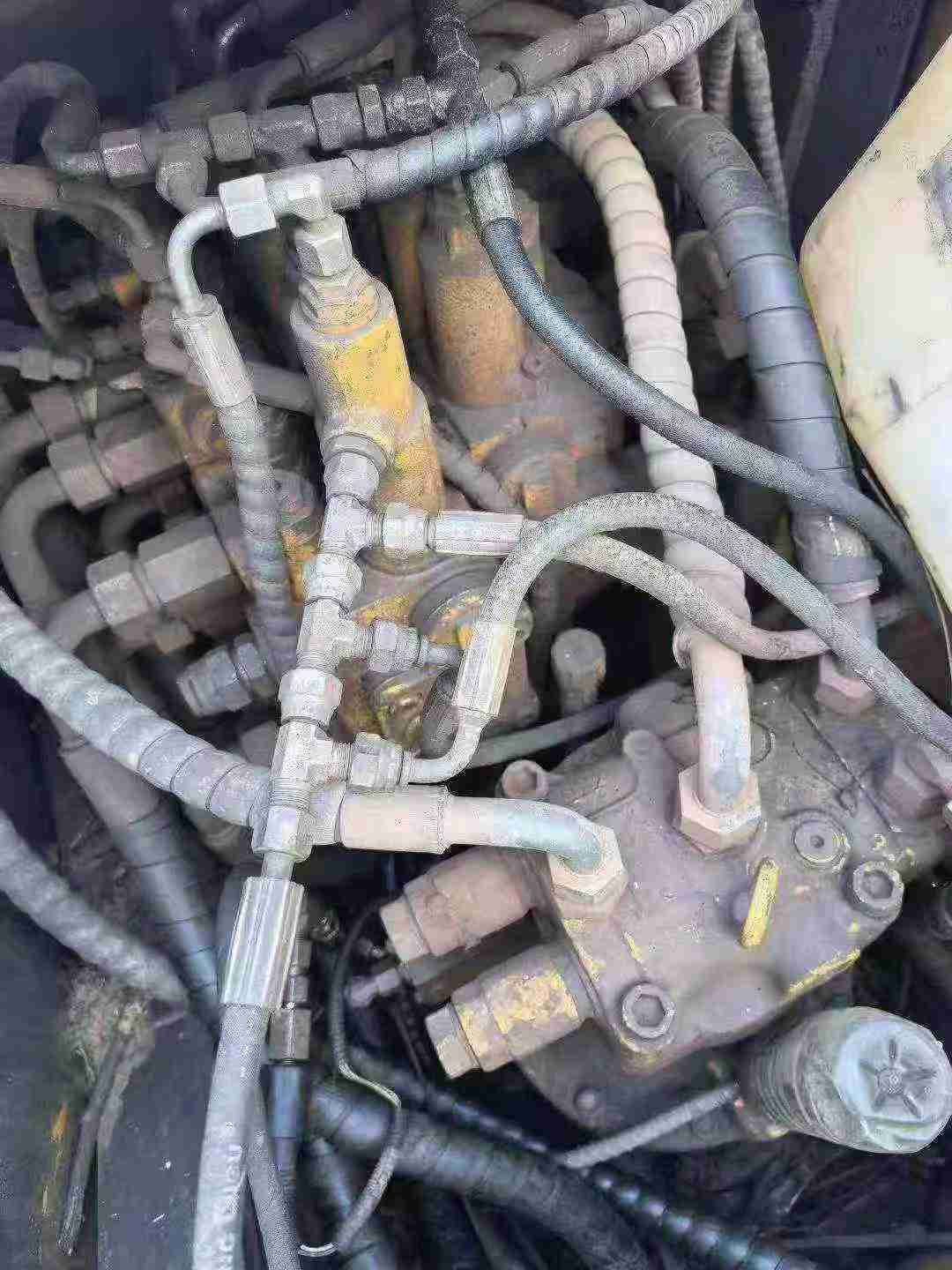 Used Sany SY135 Excavator 2013 Model / 5