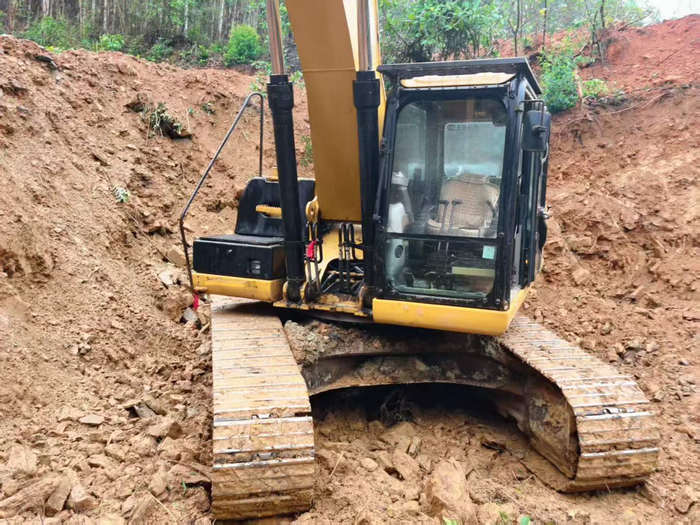 Used Caterpillar 329EL Excavator 2014 Model / 6