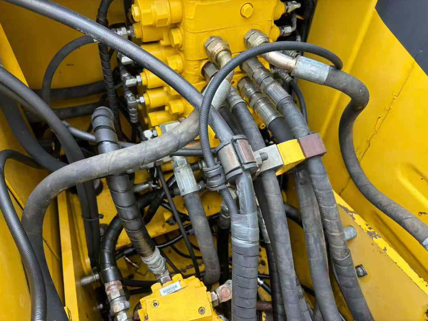 Used Komatsu PC120-8 Excavator 2016 Model / 6